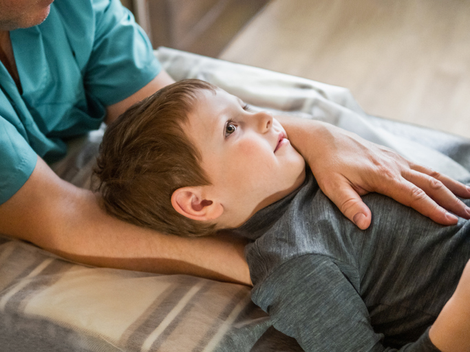 Osteopathie bei einem Kind